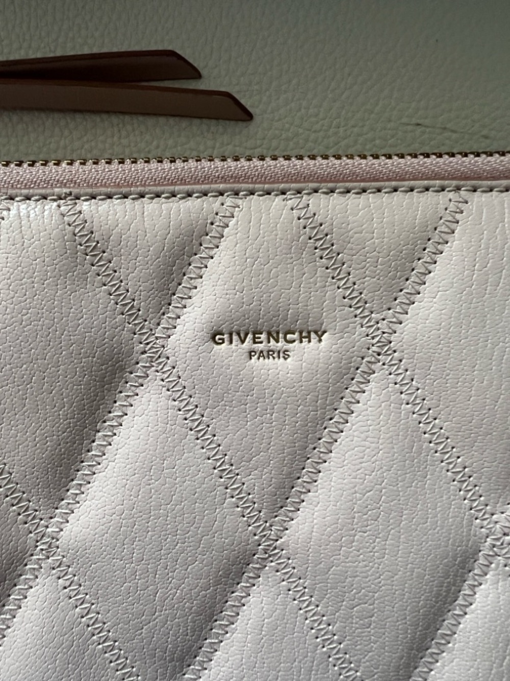 Givenchy Pouch Woman - Picture 2 of 10